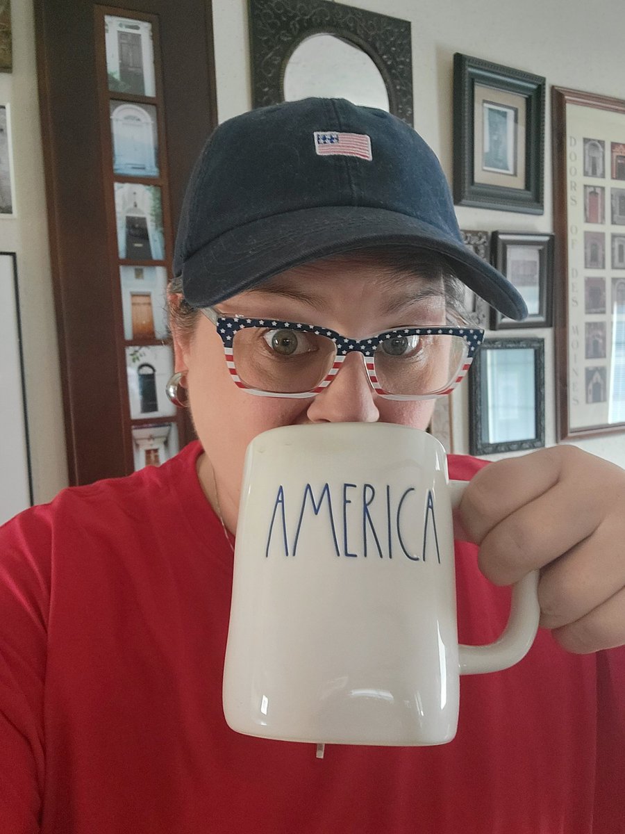 Lisa Trewin tweet media