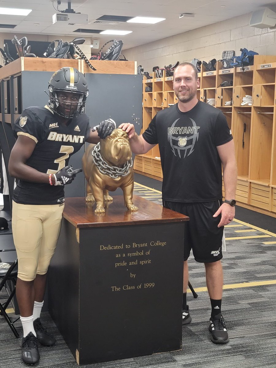After a great visit, I am proud to announce that I am fully committed to <a href="/BryantUFootball/">Bryant Football</a> thank you so much @McKaig_Ben <a href="/CMerrittMT/">Chris Merritt</a> @CoachLakatos_BU <a href="/CoachBarese1/">Anthony Barese</a> for this opportunity, GO BULLDOGS !