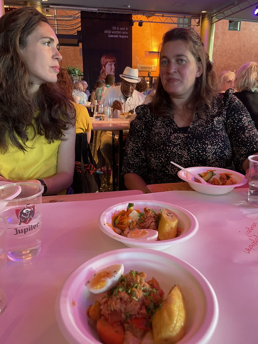 Breek de ketenen vandaag, herdenk en vier de afschaffing van de slavernij, 1 juli  <a href="/KetiKoti/">Keti Koti Festival</a> in de #Harmonie Leeuwarden met heri heri, zang, dans en ontroering voor iedereen!