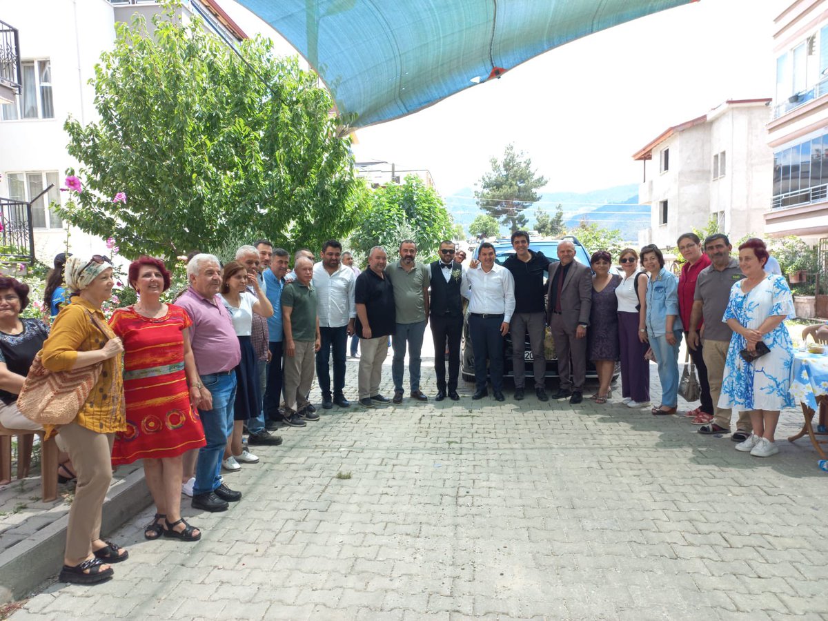 20fthcskn's tweet image. Önceki dönem buldan ilçe başkanımız Mehmet Tuğrul abimizin oğlu Burakcan kardeşimizin düğün törenine katıldık çiftimize bir ömür boyu mutluluklar diliyorum…