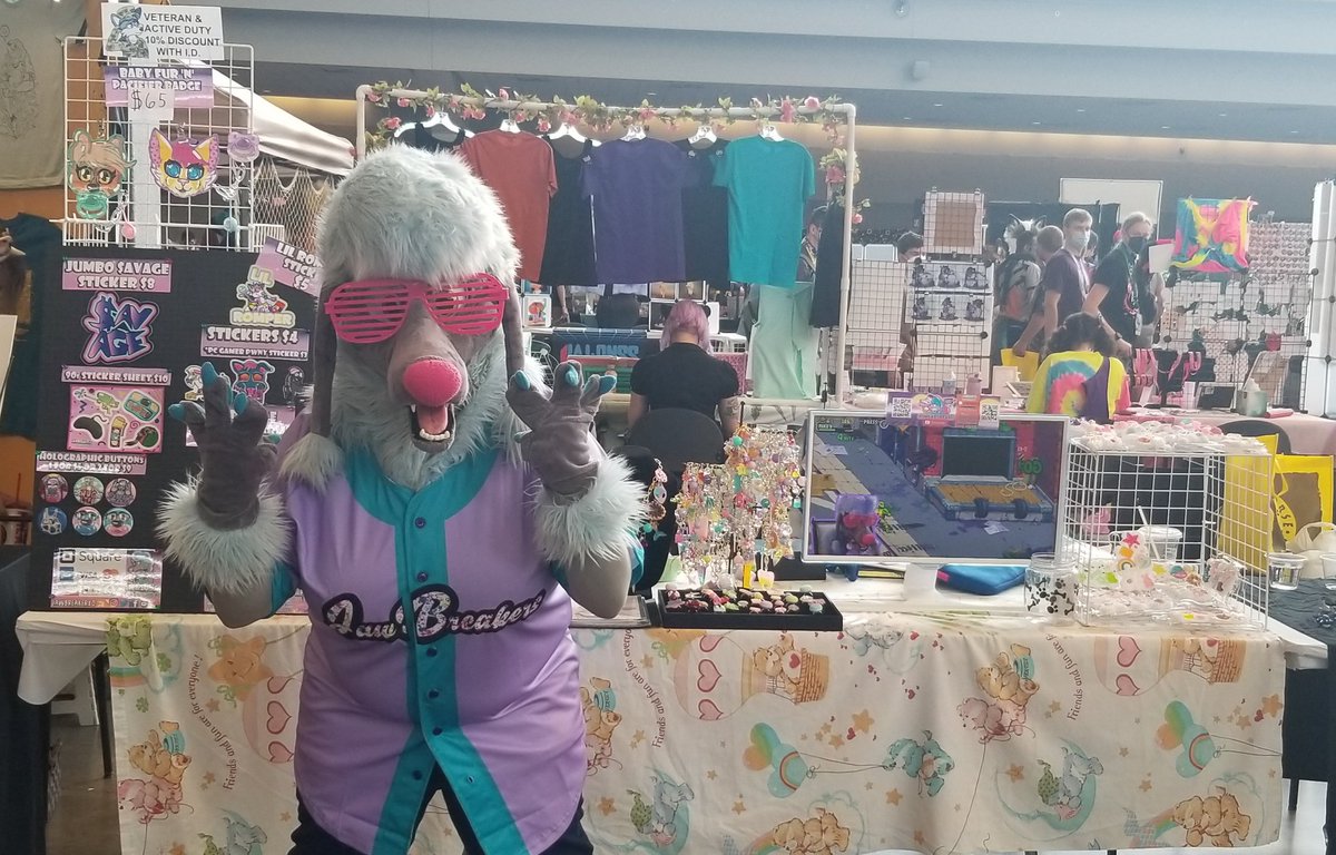 JawbreakerXD's tweet photo. Come say hi to me at the @ThePandaFuzz booth at @Anthrocon #Anthrocon2022 #furry https://t.co/1CJMP25iLu