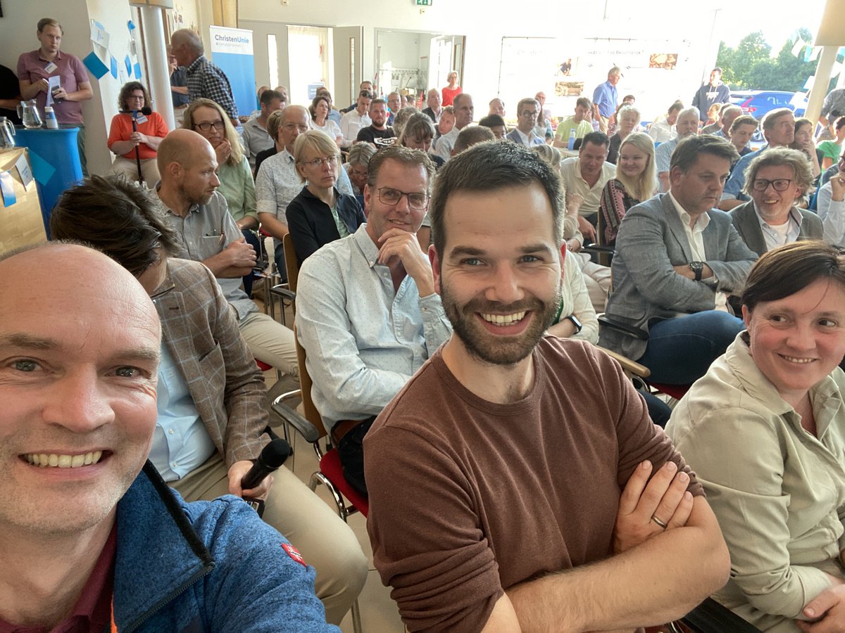 De derde etappe van de zomertour van <a href="/christenunie/">ChristenUnie</a> en dit keer in Nagele in de Noordoostpolder.

Gesprekken met <a href="/Pieter_Grinwis/">Pieter Grinwis</a> Bert Konterman en vooral de zaal. En muziek van <a href="/BandLev/">LEV</a>