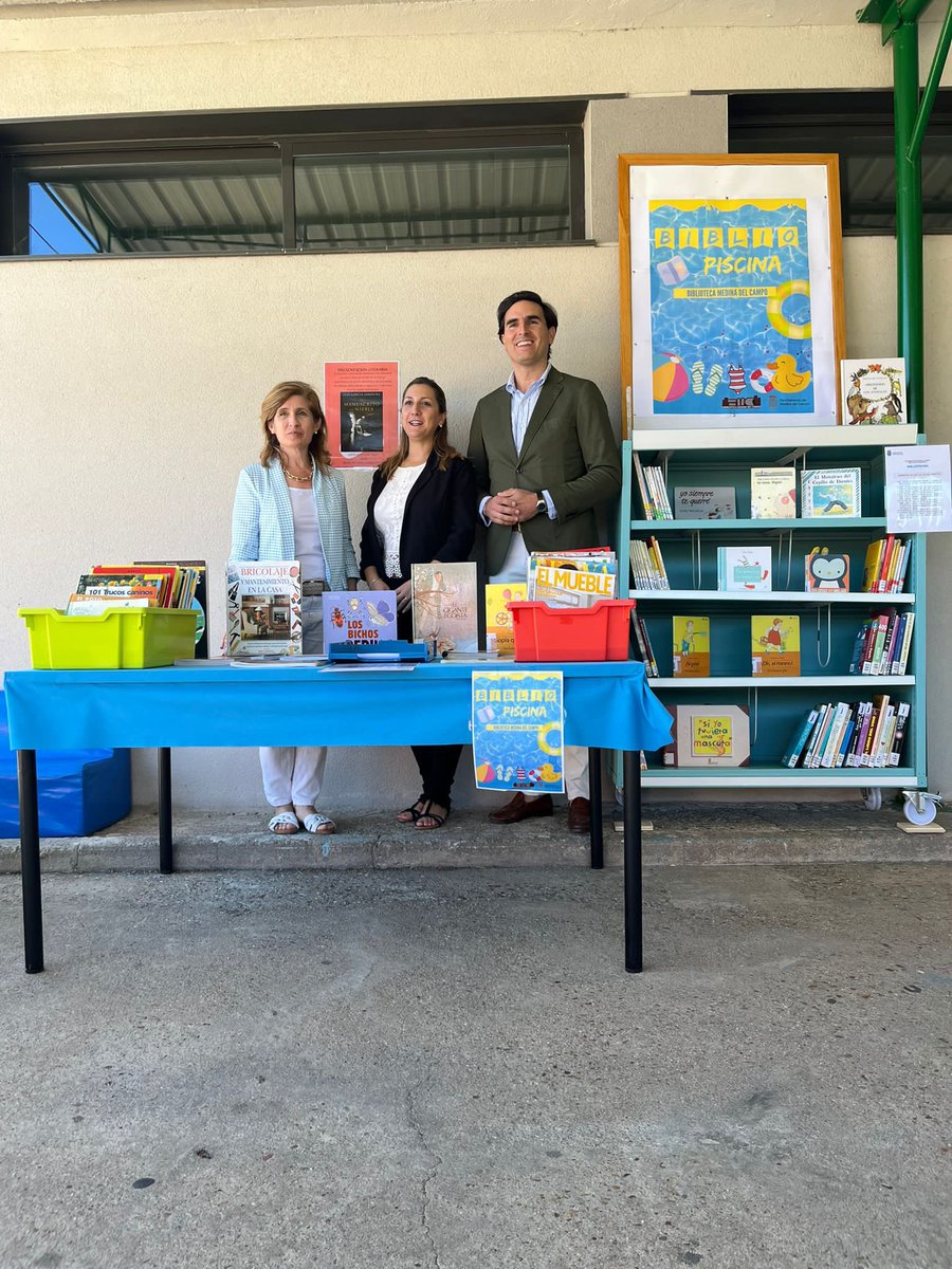 GuzmanGomezMdC's tweet photo. 📚Comenzamos una nueva experiencia cultural: la #bibliopiscina 
👉 Libros, prensa y revistas para disfrute de pequeños y mayores en nuestras piscinas municipales al aire libre del Polideportivo Pablo Cáceres
#MedinaLee #Ocio #Cultura #Lectura @AyuntamientoMDC #medinadelcampo https://t.co/qNXtFhmABS