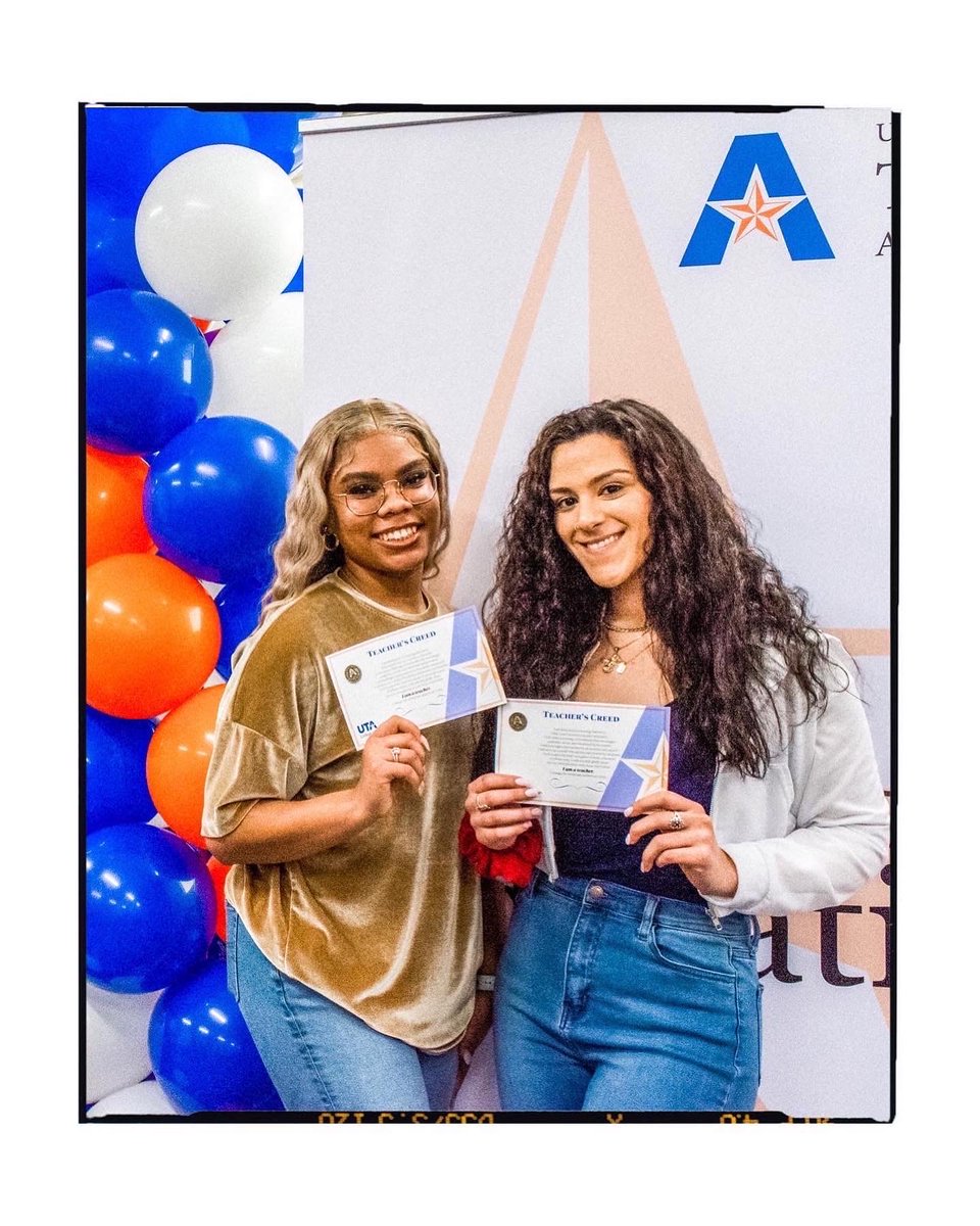 ElevateTXEd's tweet photo. UT-Arlington is doing amazing things with the teaching graduates! At the end of their certification, they attend a ceremony where they receive their “Teacher Education” pin. As Dr. Doughty states, this “serves as a hallmark of our students' accomplishments." #ElevateTXed https://t.co/u9EU5DTIFa