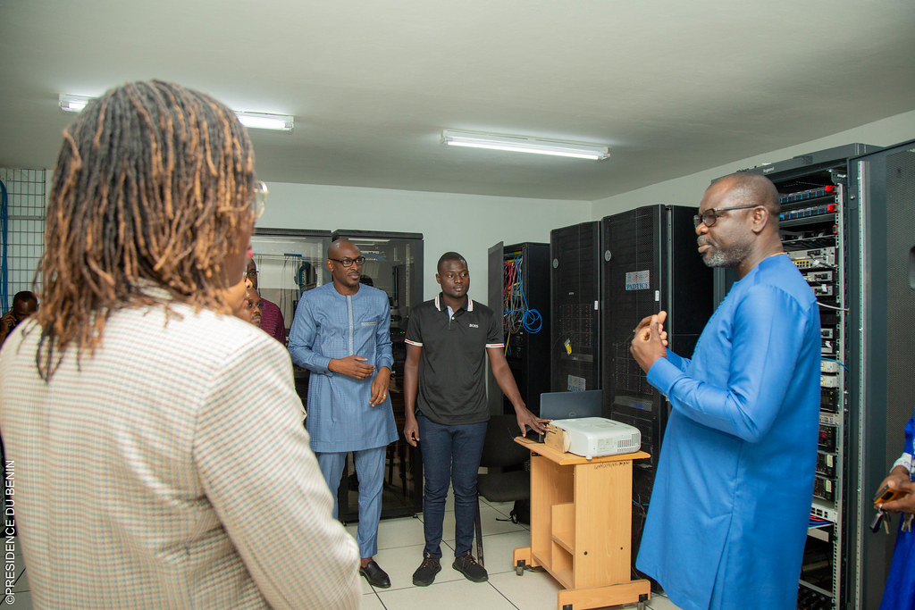 gouvbenin's tweet photo. Le Réseau Béninois d'Education et de Recherche officiellement mis en service sur le campus de l’Université d’Abomey-Calavi

Retrouvez l'article intégral et les photos officielles sur le lien => https://t.co/lvPfL9rvy3 https://t.co/HD3i7HhJsI