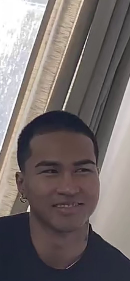 CornySimp's tweet photo. @ftrjimi Smiling through the pain cause I won’t be their https://t.co/og5cHFvNxE