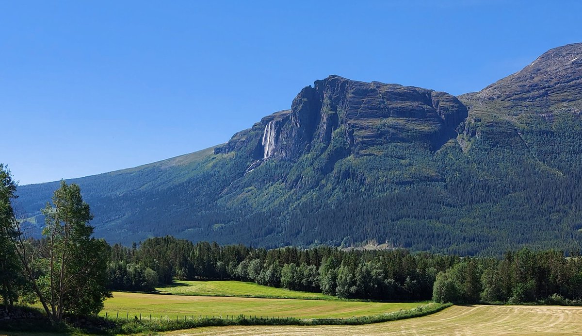 NMorgenrood's tweet photo. @visitnorway  #Hydnefossen 
tomorrow SCENIC ROUTE #Aurlandsfjellet
♥️🇳🇴 https://t.co/wgStpvIjT2