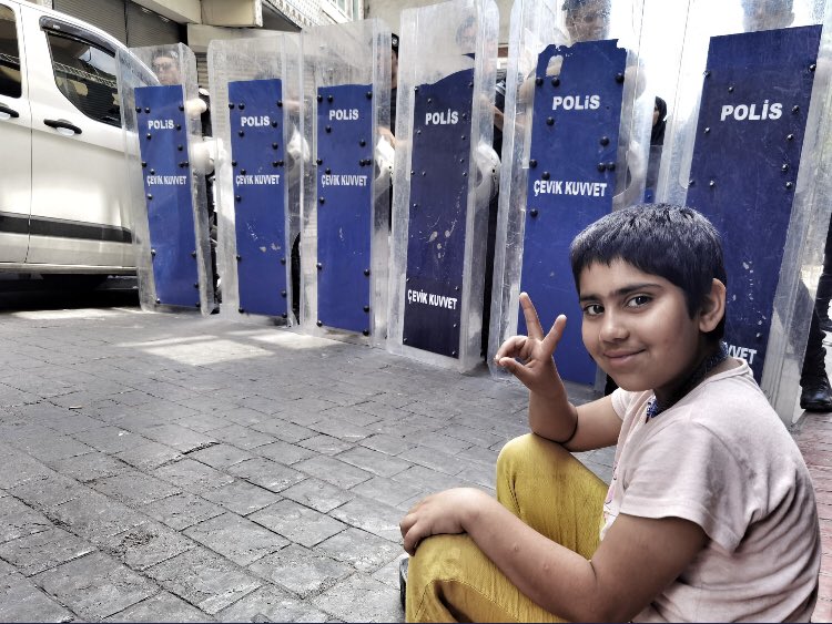 Ok meydanında direnenlere bin selam