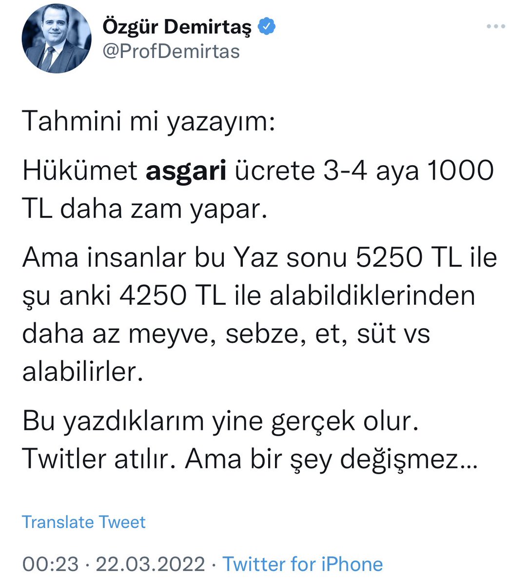 ProfDemirtas's tweet photo. 1) Bundan aylar önce Asgari ücrete yeni bir zam yapılacağını söylemiştim.

Hem Sayın Cumhurbaşkanı, hem sayın Bakan HAYIR öyle bir artış gündemimizde YOK diye açıklama yapmıştı.

Ben de HENÜZ bilmiyor olsanız bile yapacaksınız demiştim!

Bugün yaptılar… https://t.co/Yxph2TXih6