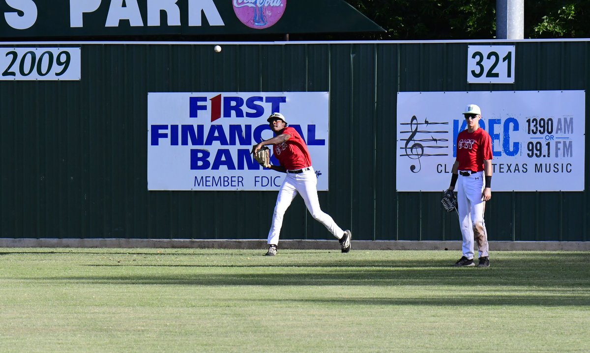 Big-time shoutout to 2022 <a href="/palmer_hs/">Palmer High School</a> grad Ian Williams for signing with @CVC_Suns! Coaches <a href="/jray1015/">Justin Ray</a> and Dally got a good one! 

Williams repped Palmer in the #AllEllisCounty All-Star Game and finished second in the HR Derby. Multisport athlete for coach <a href="/LandonMcGraw/">Landon McGraw</a> too.