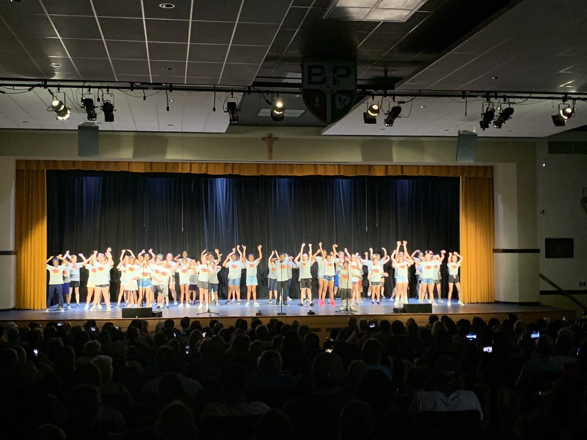 Chris_Luner's tweet photo. An exciting showcase to wrap up Session One of Performing StArts for @UDSummerStage 2022!! So incredibly proud of these young people for their work the past two weeks! 🎭 https://t.co/k7pbeO1IZw
