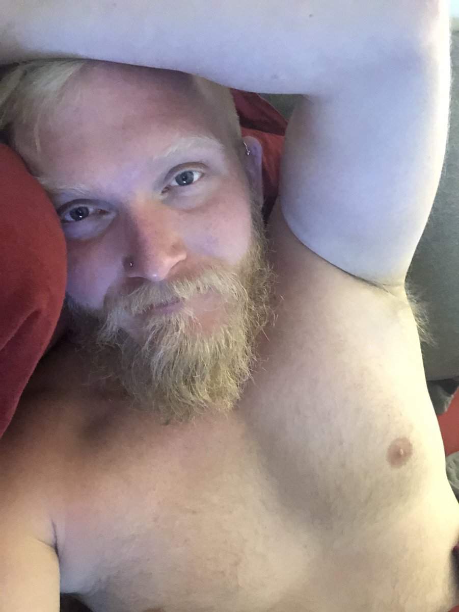 chris_wellsxxx's tweet photo. Ok I need to get on making some content. Who wants to help me out #contentneeded #contentcreators #onlyfans #gay #scruffy #beardedgay #blonde #gayblonde https://t.co/7oPlinJ2UG