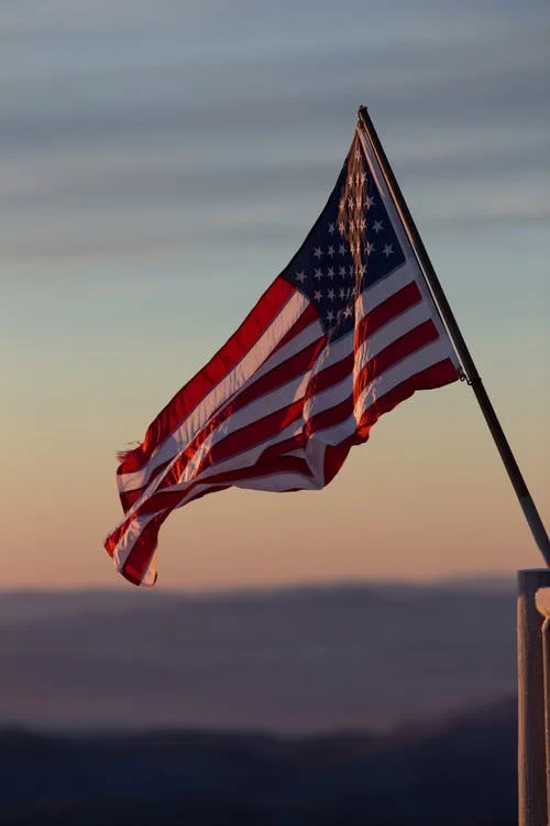HCFeeders's tweet photo. Happy Independence Day from all of us at High Choice Feeders. Celebrate with beef on the grill and have a safe and happy holiday with your friends and families! https://t.co/rtonn28Jg0