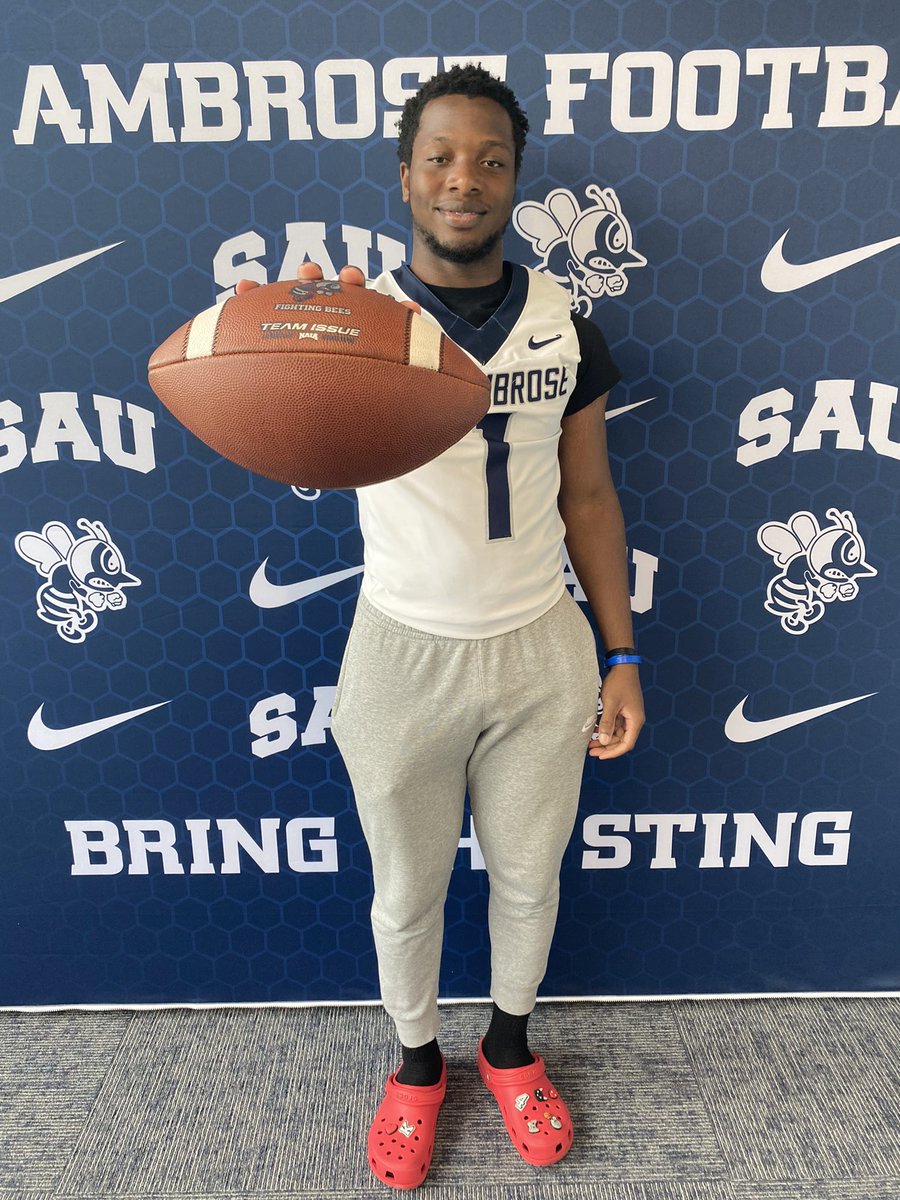 Had a great visit today with <a href="/FightingBeesFB/">St. Ambrose Football</a> @Gadbury_SAU Thank you for the opportunity!