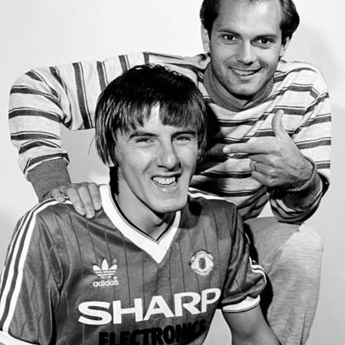 Iconic Football Shirts tweet media