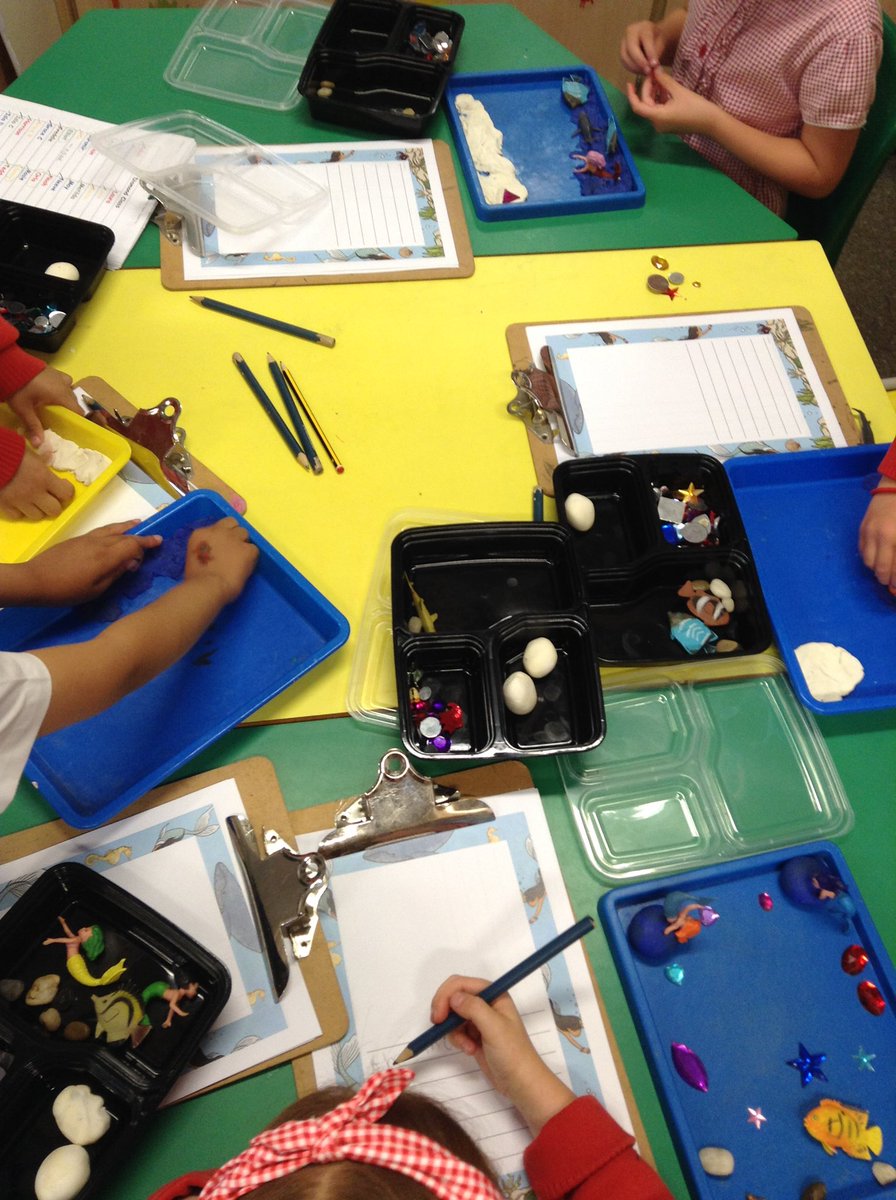 BillyBobbyBear's tweet photo. Today we used playdoh to inspire our writing. https://t.co/tbQtXJVTgW