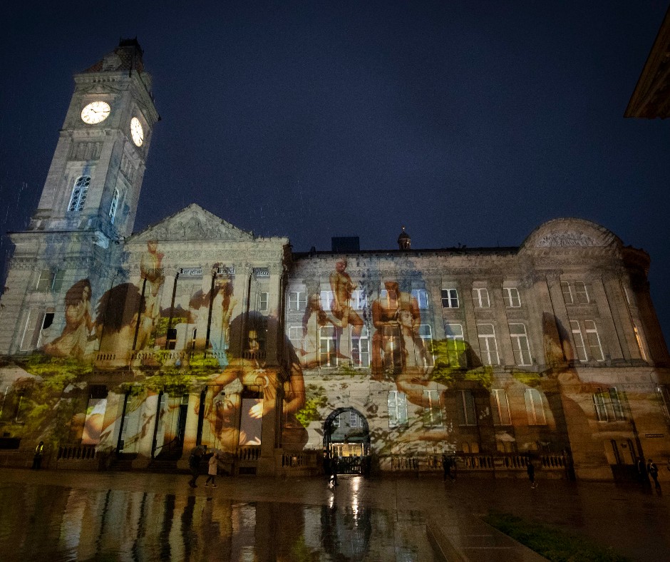 Last night, Club Até  launched their enchanting projection artwork, In Muva We Trust, marking the start of #B2022Festival and @fiercefestival's #HealingGardensOfBab. 

Catch the mythical skyworld in Chamberlain Square at 10PM until 9 July!

Read more: bit.ly/3y5MLnD