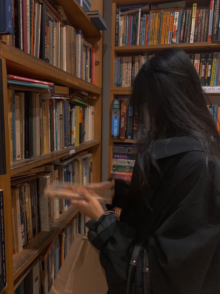 studyymari's tweet image. hi, my name is marianna (she/her)
    I'm brazilian 🇧🇷
    learning english, spanish, french
    mostly english 
ㅤfluent in portuguese
    high school student
#studytwt #study #studytwtbr