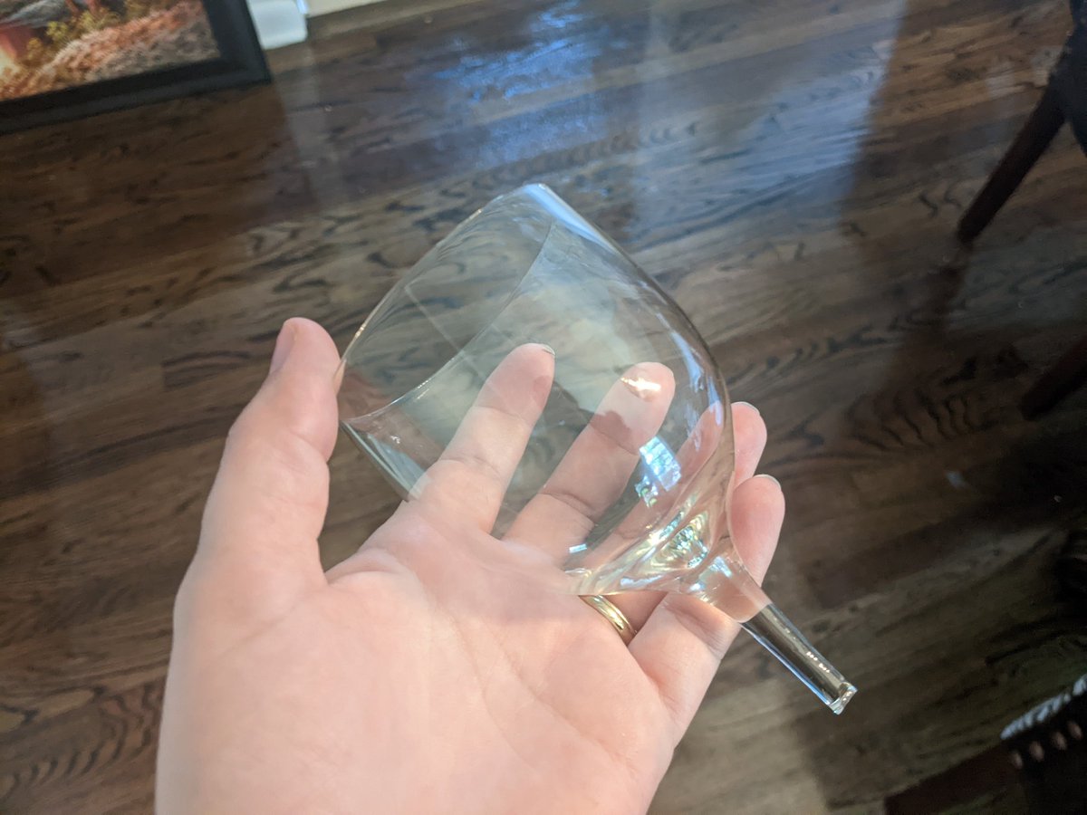 MrsMcEnoff's tweet image. Created a new version of stemless wine glasses #whoops #movingproblems