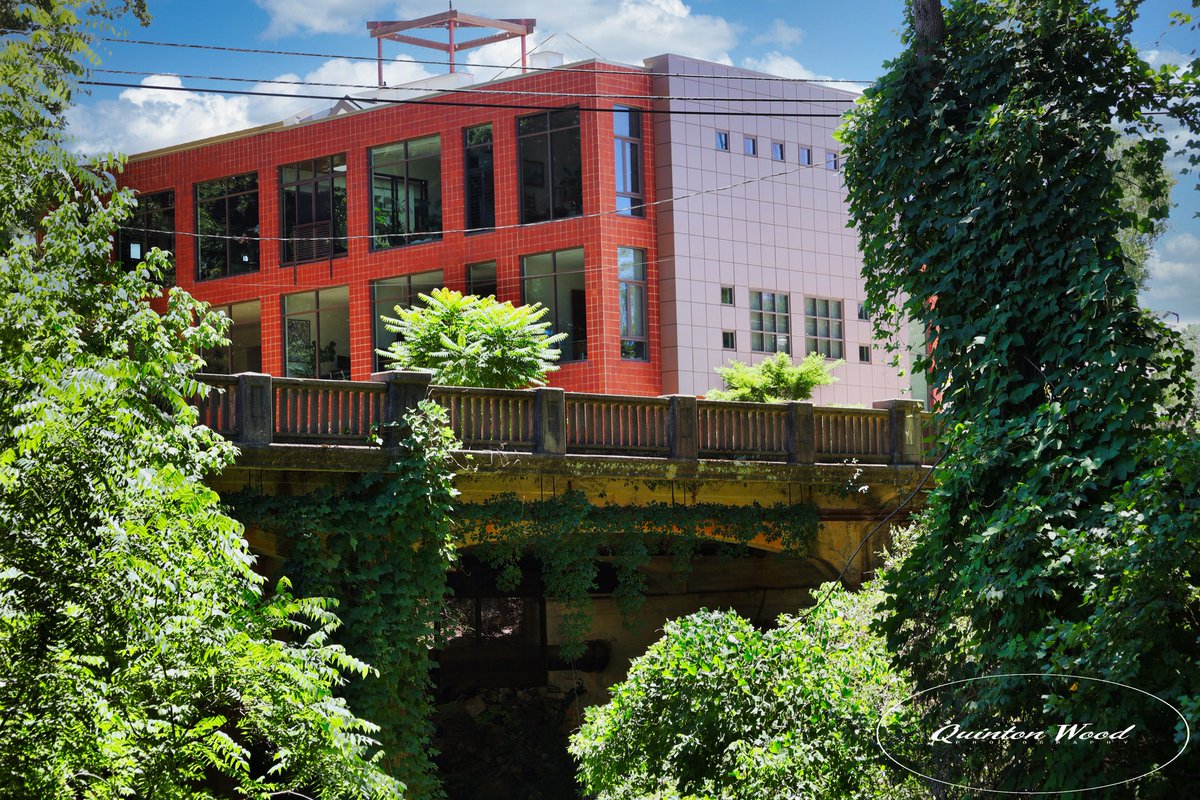 ShuttersceneP's tweet photo. Good afternoon beautiful people, here's a shot from Downtown Greenville, SC https://t.co/E1NVrYQZpp