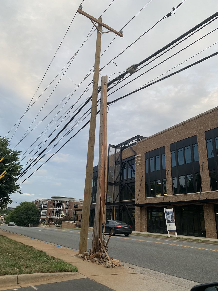 Kala269's tweet photo. Maybe @DukeEnergy is waiting for it to just bust off into oncoming traffic? https://t.co/wJQUo7TrvW