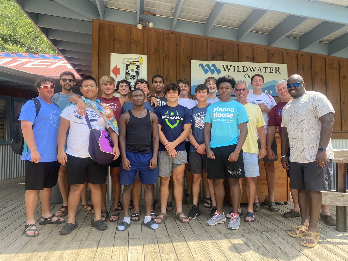RepToTheMax's tweet photo. 2022 Senior Rafting trip was a blast!! @HHSPantherFB @SethLawson72 @alexgray64 @CALangford8 @kamwhite29 @LamarGibson07 @coachhancock40 @TheChillBill77 https://t.co/BaHqxAVXgx