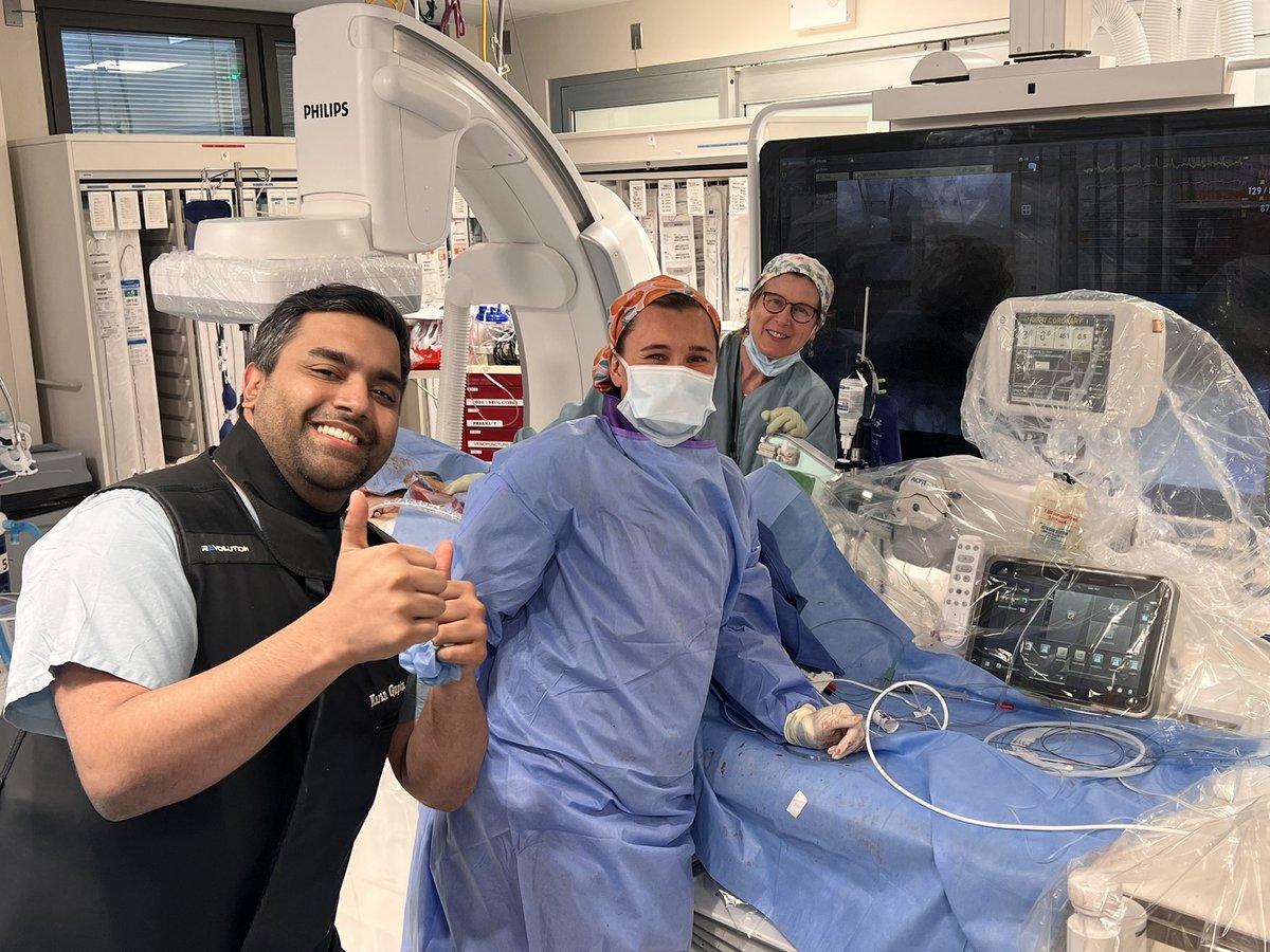 jlevismd's tweet image. Congrats to Karan Gupta @kgupta723 our inaugural itv fellow. Been an honor to stand shoulder to shoulder with you and witness your amazing growth. You are now cleared for improvisational jazz