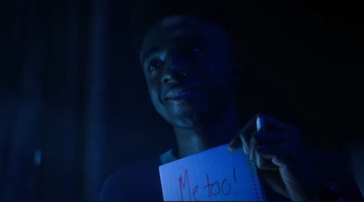 a menina max só teve alguns momentos de felicidade obrigada lucas sinclair #StrangerThings