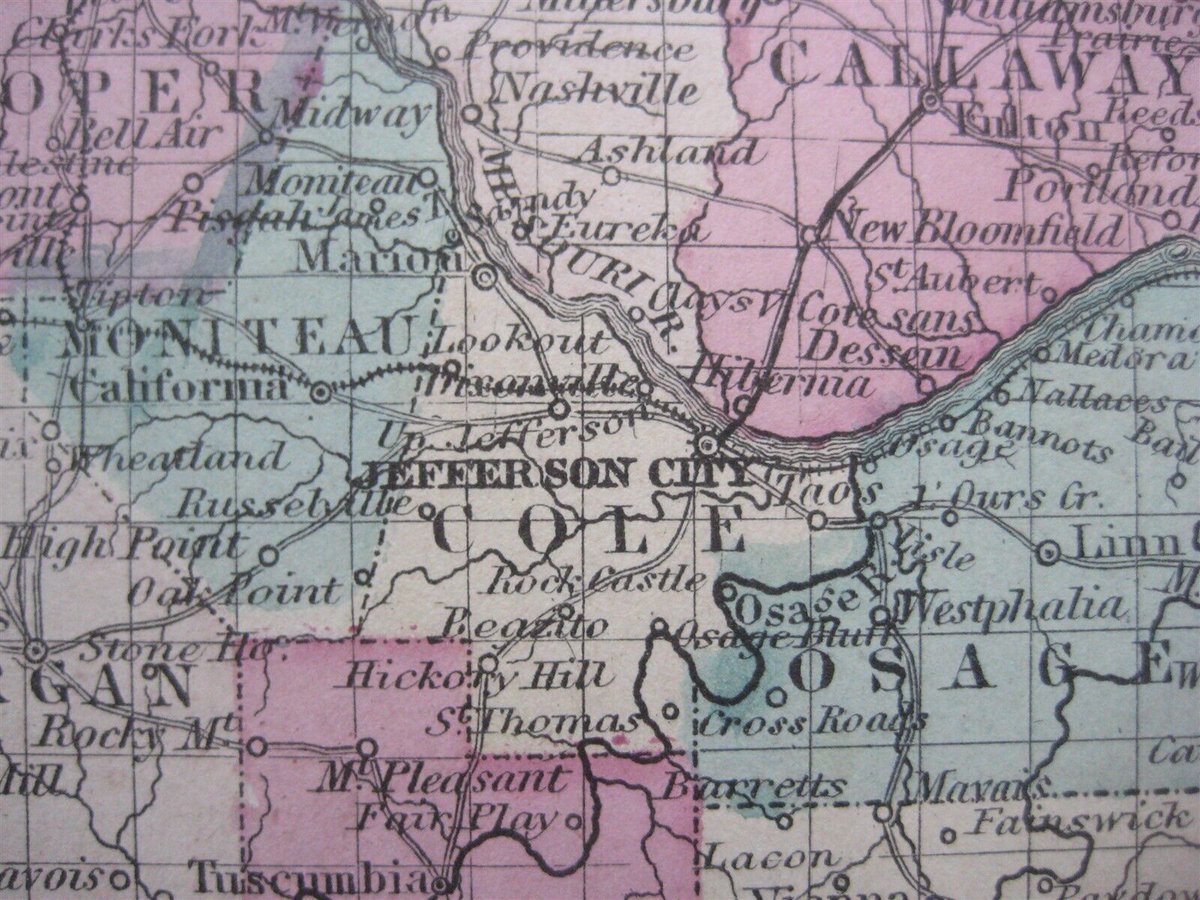 NewWorldMaps's tweet image. Featured in our latest newsletter:

Handsome large-format antique lithographed map of #Missouri in original hand color with decorative scrollwork border, printed more than 150 years ago.

$89.99
ebay.com/itm/2753605145… 

#ColtonMap #MapCollecting #AntiqueMap #antique #map #decor