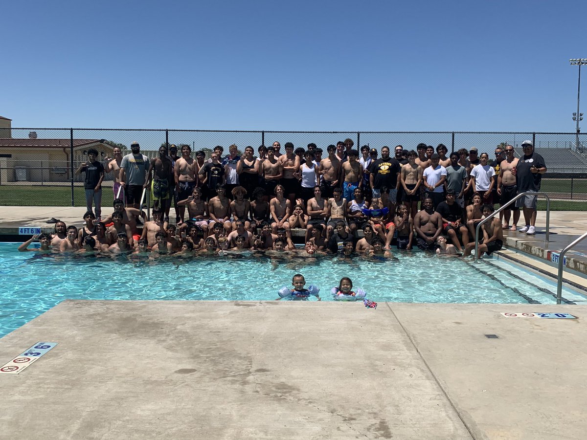 BETTER. TOGETHER. 🏈🤜🤛

Wrapped up the summer session today with our annual team BBQ/pool day!

Lots accomplished this summer &amp; more to look forward to when we return. 💪👊

Dead period is on deck; we’ll see everyone back out here on 7/25 when the season officially starts!