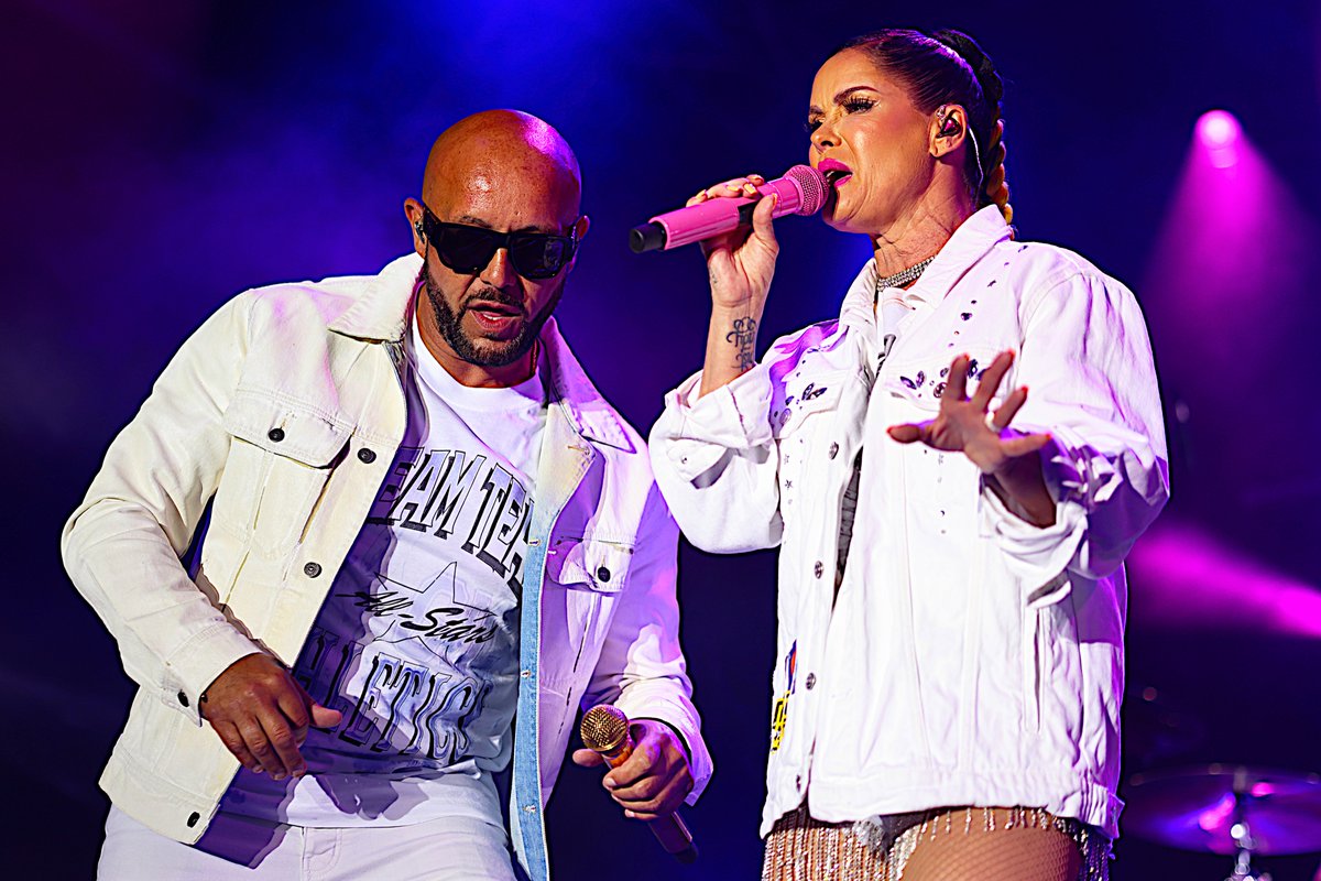 Top-Pic.co.uk (@toppiccouk) on Twitter photo Ken and Barbie - aka <a href="/aquaofficial/">Aqua Official</a> - bringing the day to a close in pure quality and style <a href="/Back2Festivals/">Back 2 Festival</a> on Friday. Definitely not "one hit wonders" with the crowd shouting for more at the end of their set #festival #freelance #event #sports #stage #photographer #Canon #EOSR5 Ken and Barbie - aka <a href="/aquaofficial/">Aqua Official</a> - bringing the day to a close in pure quality and style <a href="/Back2Festivals/">Back 2 Festival</a> on Friday. Definitely not "one hit wonders" with the crowd shouting for more at the end of their set #festival #freelance #event #sports #stage #photographer #Canon #EOSR5