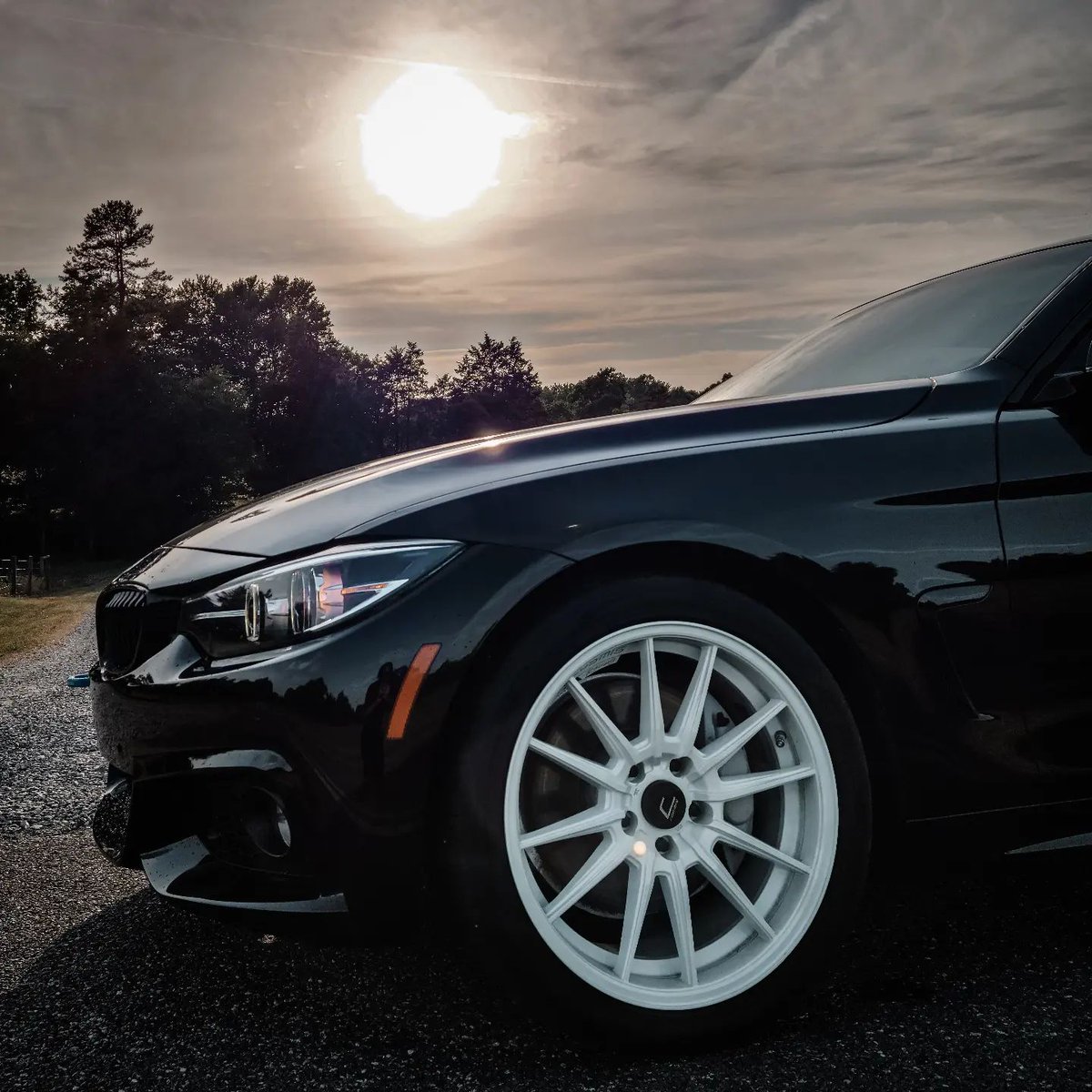 Did you know our R1 18x9.5 +35mm 5x120 fit on BMW 4 Series?
🏎️ @bmw4series430i
.
.
.
.
.
#cosmis #cosmisracing #cosmisusa #cosmiswheels #wheels #r1 #bmw #bmwperformance #eurocars #mpower #4series #430i