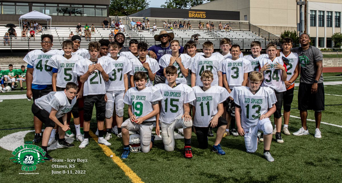 JJDSports's tweet photo. Mega Bowl team #3 from the 20th Annual JJD KC Mega Camp is ... The Icey Boyz! 

Not sure who let these three coach together on the same team, but here they are! @56Coach @_DREAMENTANLITY and @CoreyyJ_22 https://t.co/Opn5kiaQGI