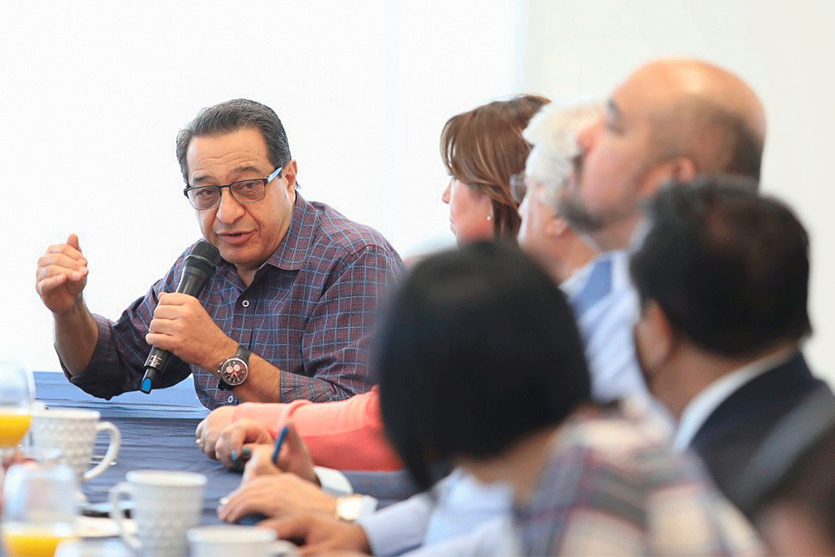 En reunión del Sistema PAN donde analizamos el entorno político de Guanajuato, que es la base donde se desprende el trabajo que seguiremos realizando.

Agradezco la convocatoria a <a href="/rosariocoronaa/">Rosario Corona Amador</a>, Secretaria General de <a href="/PANGuanajuato/">PAN CDE Guanajuato</a> y a <a href="/TonoGuerreroMx/">Toño Guerrero</a>, Presidente de <a href="/PANLeonMx/">PAN León</a>.