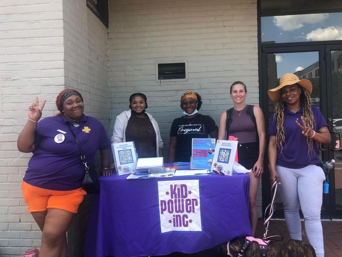 PHOTO OF THE WEEK! Kid Power had a blast tabling at @labyrinthdc to promote our volunteer and mentoring opportunities within the Ward 6 community. Thank you Labyrinth Games & Puzzles for being an excellent partner over the past year! #CommunityPartner #KPPartner #Thankful