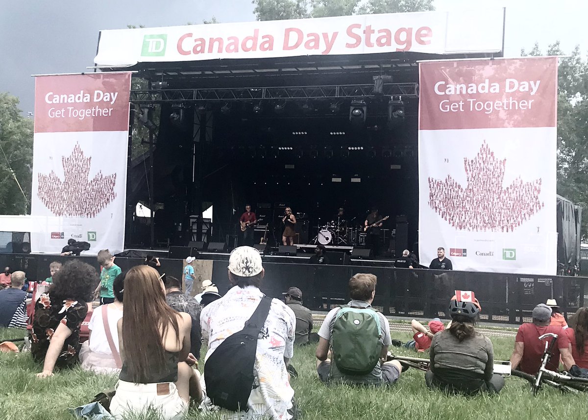 cityofcalgary's tweet photo. 🎵 @TD_Canada Stage at @FortCalgary has an all-Canadian line up of performances (emcee’d by @AngelaKnightCBC)!
 
3pm: @AlexHughesMusic
4pm: @mariel_buckley
5pm: @harpaxe
7:30pm: @FiveAlarmFunk
8:30pm: @reuben_thedark
9:45pm: @sloanmusic

#OCanadaYYC https://t.co/re4L4AEq9T