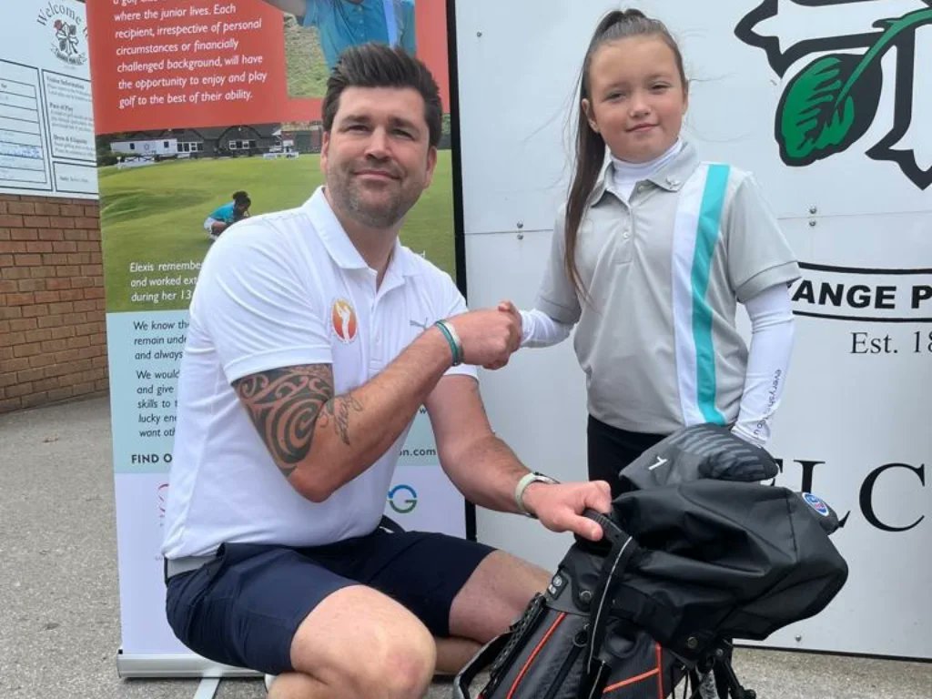 TheElexis13's tweet photo. Positive day yesterday @GrangeParkGolf meeting the new recruits on the joint Foundation/Grange park GC scholarship program.
Maise and Alfie 👌🧡
@everyshotcount6 
@engjuniorgolf 
@EnglandGolf 
@EBrown25558910 
@MidlandsGolfer 
@GolfNews24 
@BenPeter38 https://t.co/buyuHwA57I