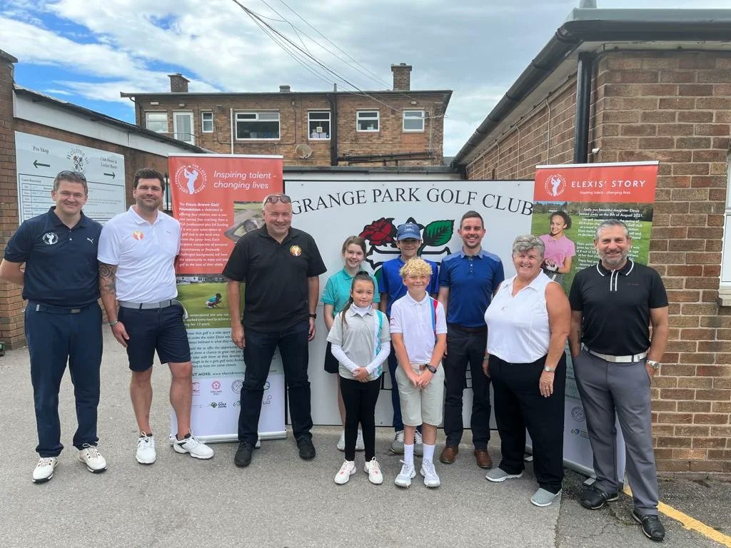 TheElexis13's tweet photo. Positive day yesterday @GrangeParkGolf meeting the new recruits on the joint Foundation/Grange park GC scholarship program.
Maise and Alfie 👌🧡
@everyshotcount6 
@engjuniorgolf 
@EnglandGolf 
@EBrown25558910 
@MidlandsGolfer 
@GolfNews24 
@BenPeter38 https://t.co/buyuHwA57I