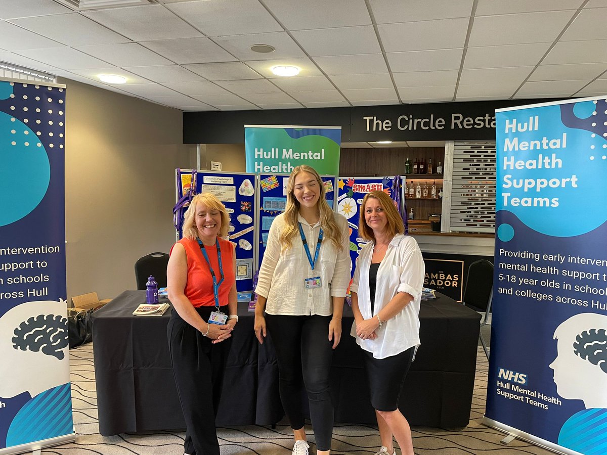 TrainSullivan's tweet image. @Hullccnews @hullccg  @HumberNHSFT @LearningPship @PCFHull excellent 2nd day good to see  the early intervention CYPMHS  teams out building connections establishing relationships , and collaborating in the movement #traumainformed #relationshipiskey #HullCares💙👌