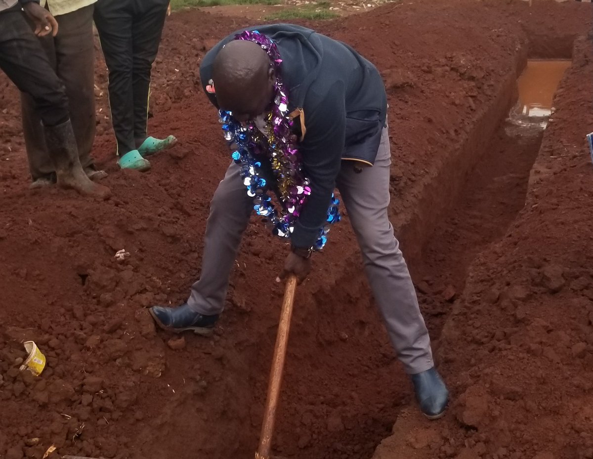 Honjoshuakutuny's tweet photo. Commissioned dormitory at Amani Secondary School in Makutano ward and later ground breaking at Botwa Primary School in Kaplamai Ward.

Thanks soo much for your overwelming support. https://t.co/HBJ0gRsyKN