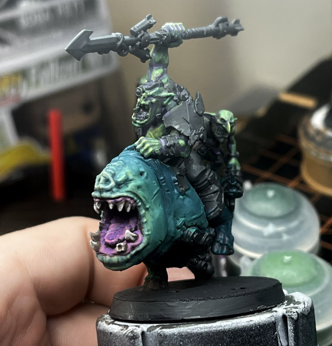 🚧 WIP 🚧 An Ork doesn’t need much aside from a freshly baked WAAAGH! And his faithful Squig. #WarhammerCommunity #hobby #minipainting #Orcs