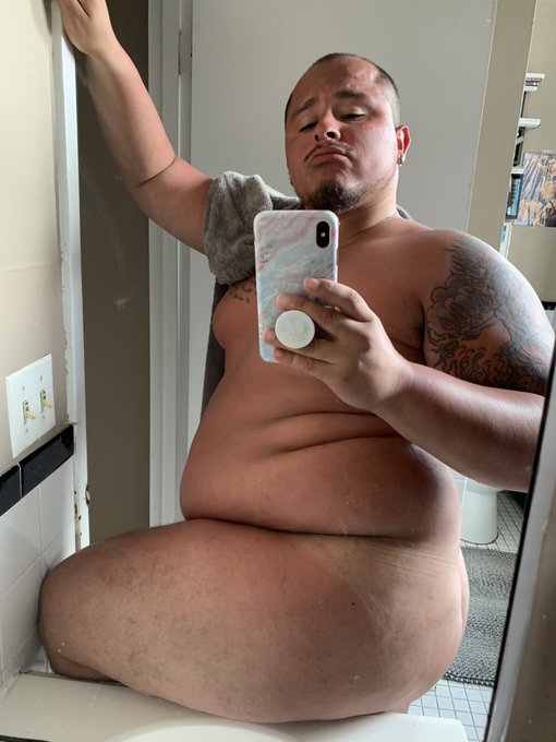 Oh the Sun really said roast this Dick pig today https://t.co/dUZ9UccUYe