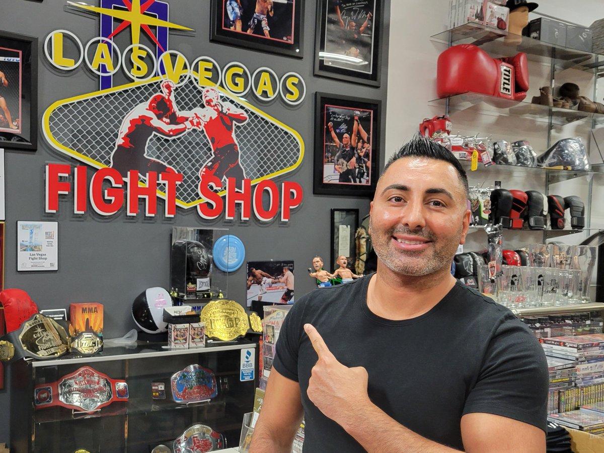 Good to see <a href="/WWE_DaniloA/">Danilo Anfibio</a> today!! Made us his first stop in Vegas!! Thank you so much for swinging by! #MITB