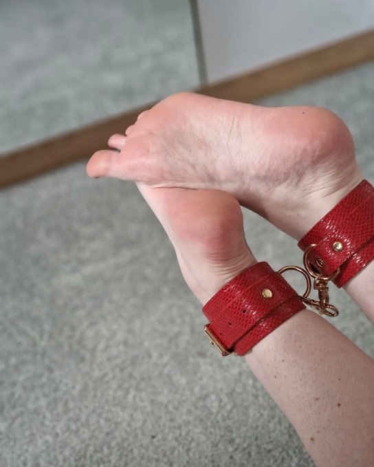 Want feet content? Message me or check my OF https://t.co/MUe9JFUGqD #feetfethish #feet_worship #Feet<a href="/tag/feet"class="tags"><span>#feet</span></a><a href="/tag/footjobfriday"class="tags"><span>#footjobfriday</span></a><a href="/tag/feetworld"class="tags"><span>#feetworld</span></a><a href="/tag/onlyfans"class="tags"><span>#onlyfans</span></a><a href="/tag/feetcontent"class="tags"><span>#feetcontent</span></a>