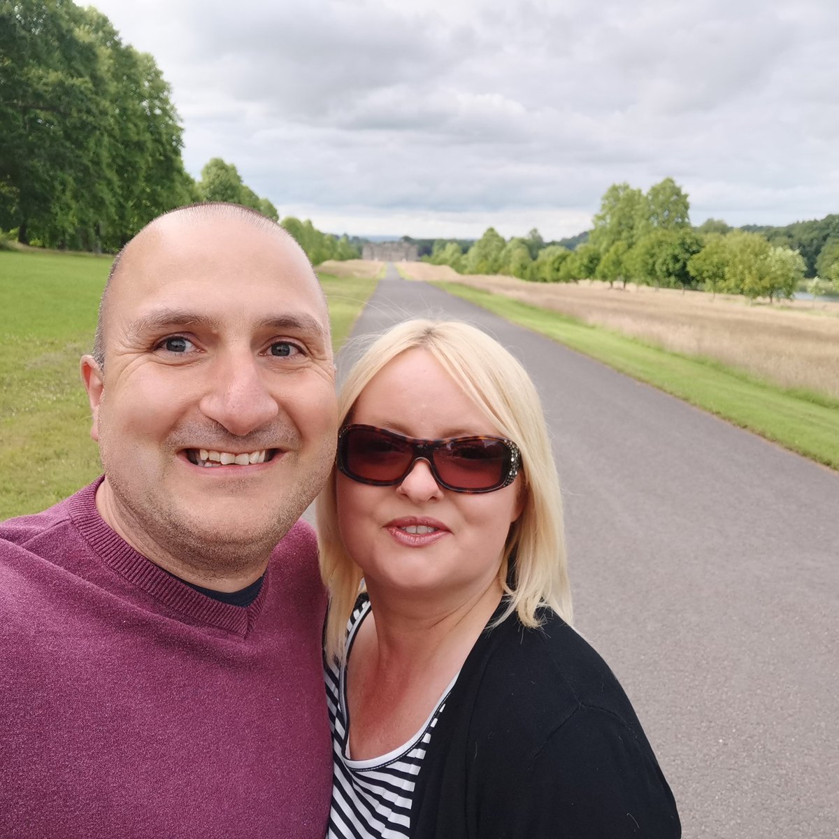lazyperfection's tweet photo. Walking to the Diana Ross concert at Longleat selfie! #selfie #longleat #concertselfie https://t.co/RAzj2kDlC5