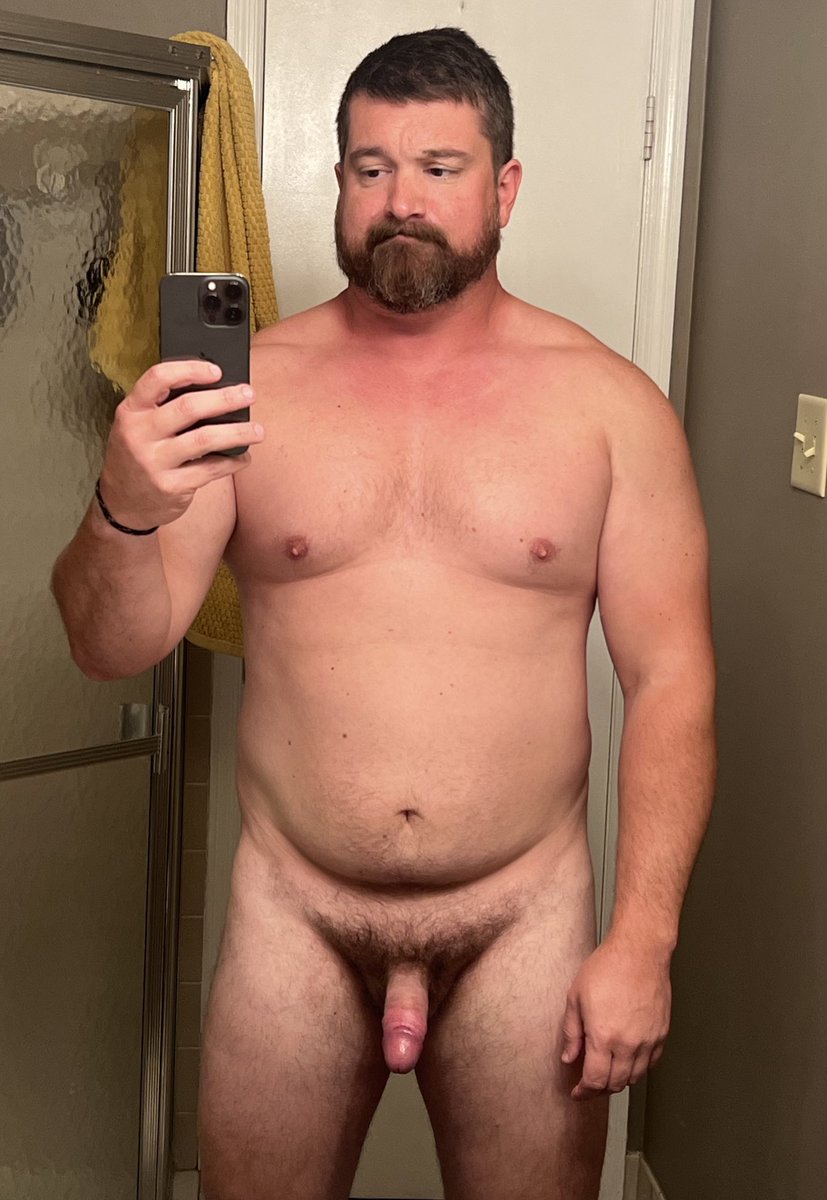 gloomybark's tweet photo. Friday my dudes. https://t.co/ReYSGns4U0