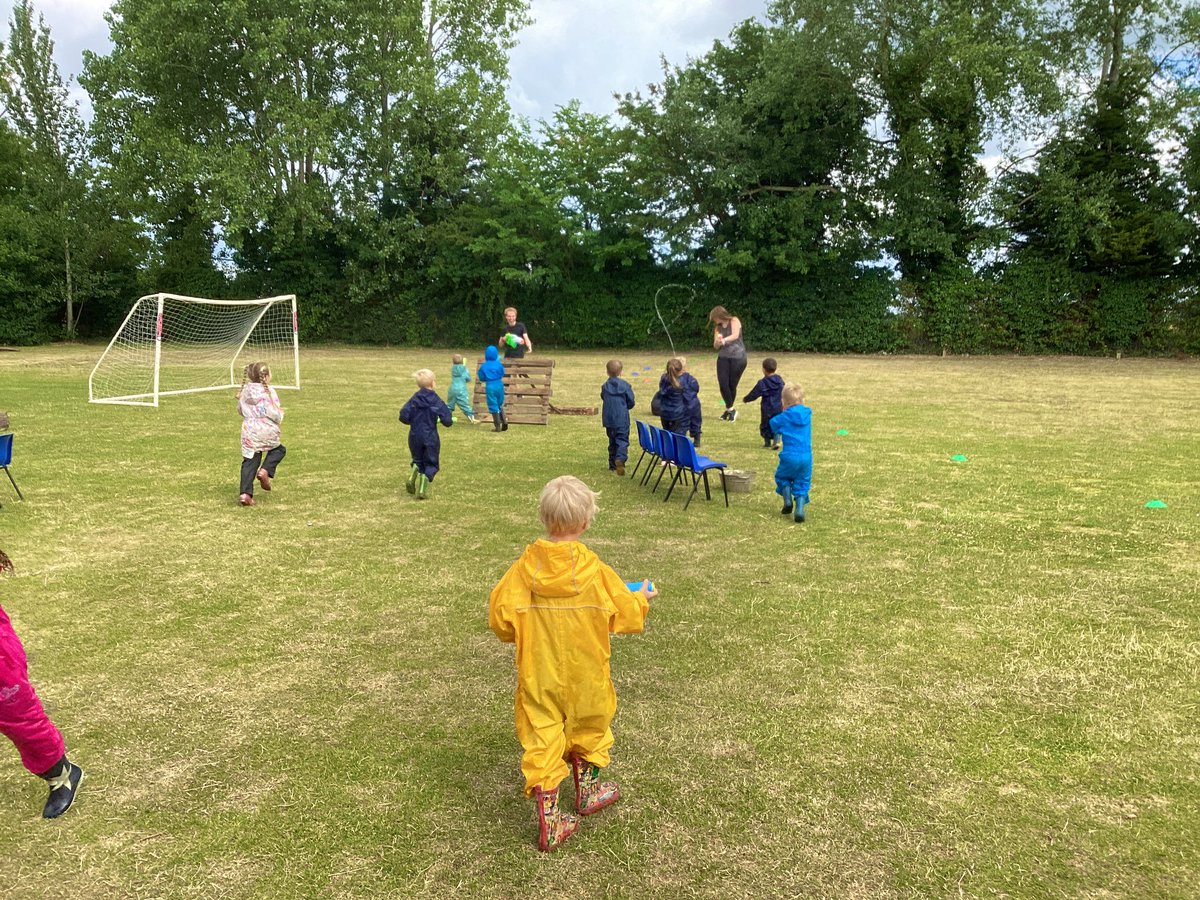 MrHardstaff's tweet photo. Water Week day 5 - of course, the week had to finish with a mass water fight! Very wet and at times a little cold but loads of fun! The children have done really well this week, working together and exploring new things; they certainly deserved this treat! #eyfs #water #funtimes https://t.co/3Qtu83XQa3