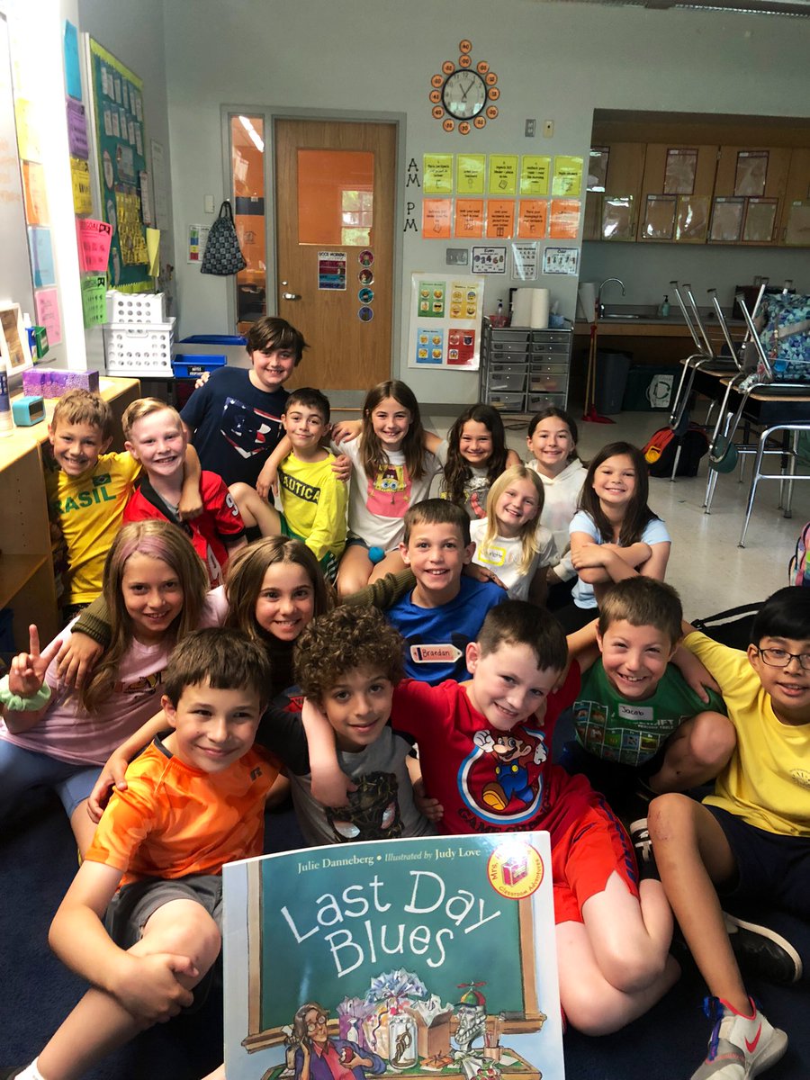 Ms. Gavin tweet media