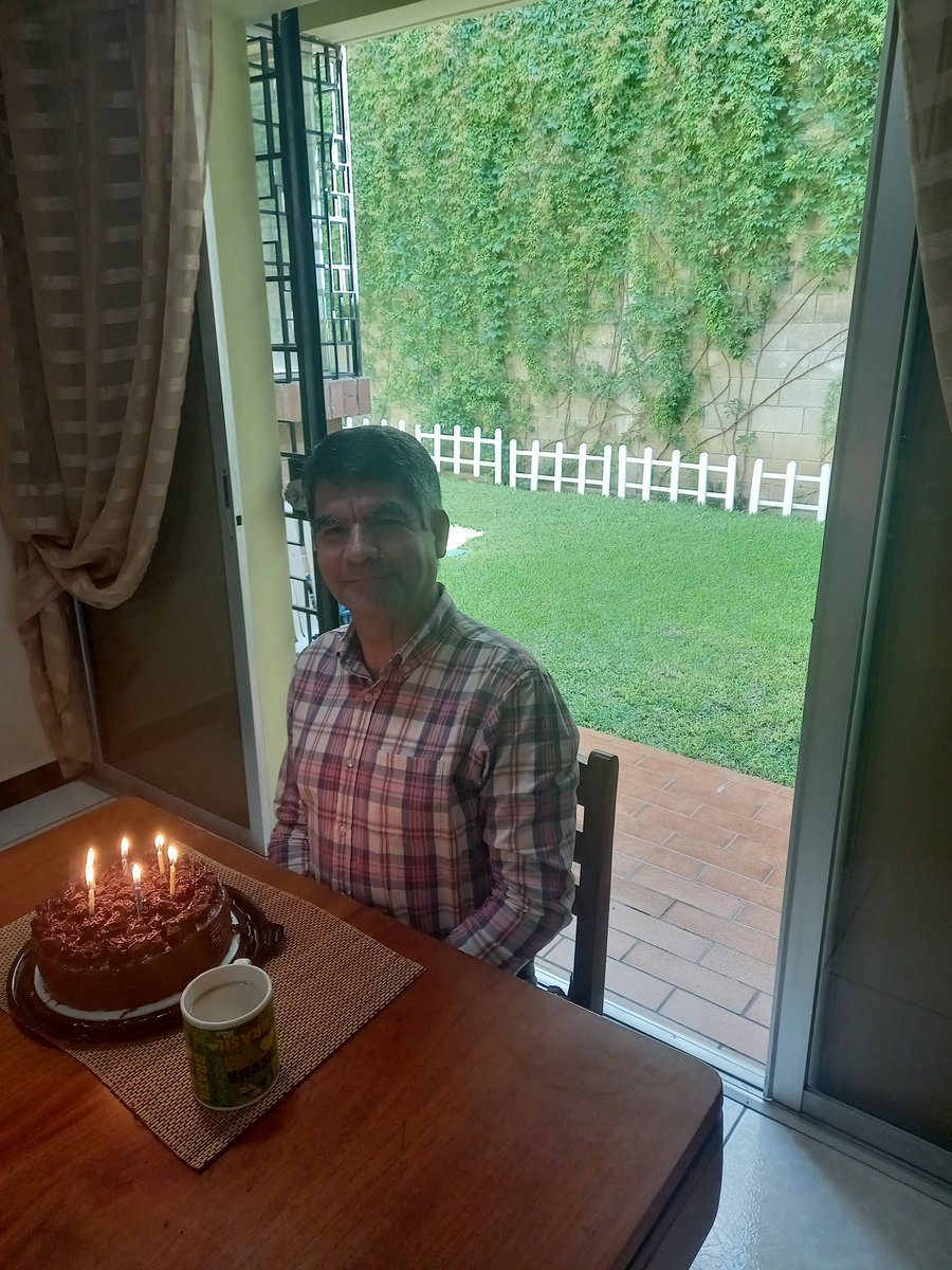 Daniel40337274's tweet photo. Feliz cumple Papa que cumplas mas años https://t.co/RuQdAKnDkg