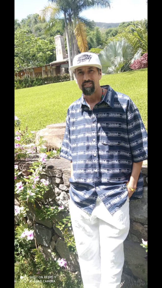 Heey mi gente !!!!! Están invitadisimos a escuchar Hoy !! BOstas BroSS Radio NYC 🗽 desde radiocriollisima.com @RCriollisimaNY 9pm Vnzla/NY . Con el sonido Original de lo mejor del Hip Hop Internacional 🗽 Clásicos y Estrenos ., no te lo pierdas • <a href="/radicriollisima/">radiocriollisima</a>